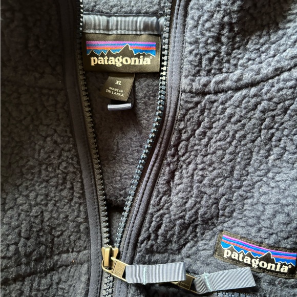 • Patagonia Retro-Pile Vest • - Picture 3 of 3